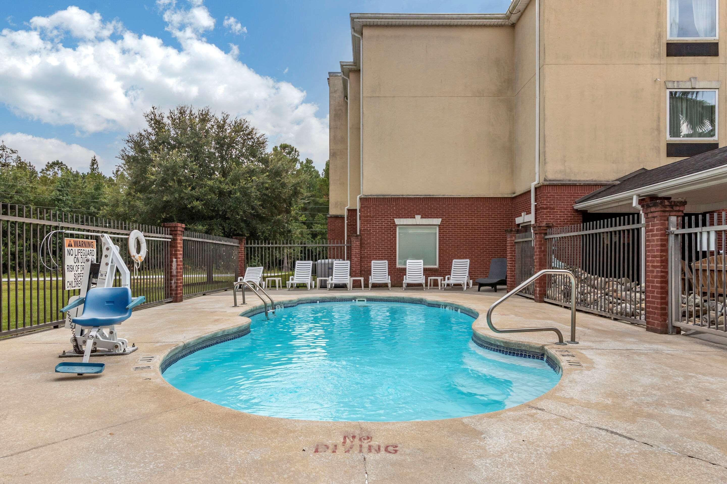 Comfort Inn & Suites Statesboro - University Area Екстер'єр фото